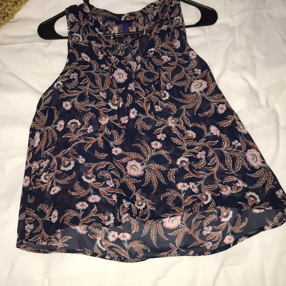 Cute tank blouse from Aeropostale